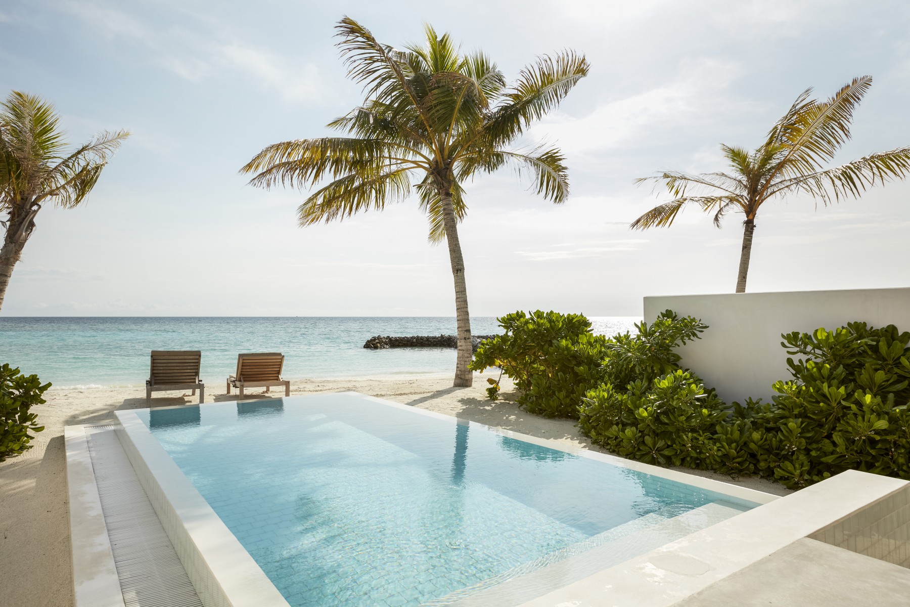 Grand Beach Suite with Pool